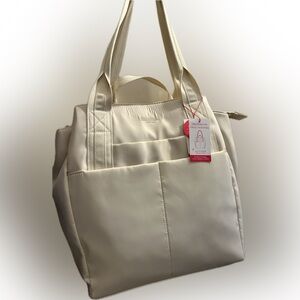 Isaac Mizrahi New York Cream Tote Bag NWT Everything you need Tote & Crossbody